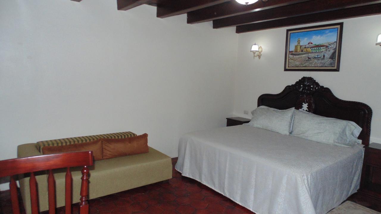 Hotel Boutique San Antonio คาลาปา ภายนอก รูปภาพ